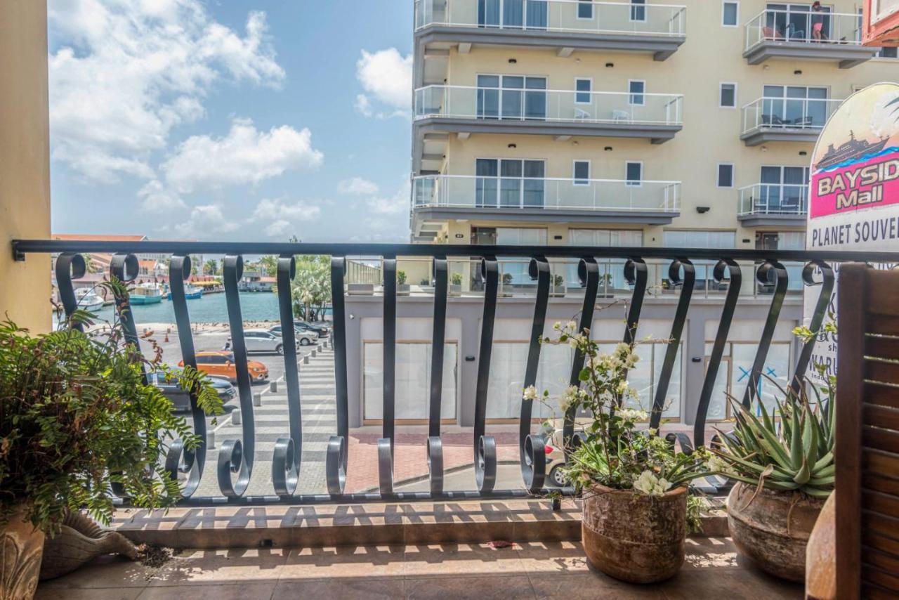 Bay Harbor Luxury 1 Bedroom Apartments Ораниестад Екстериор снимка
